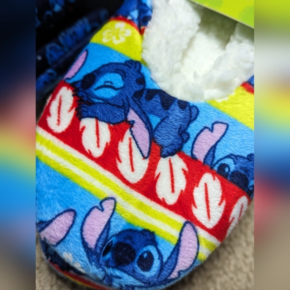Disney's stitch 2 pack adult fuzzy babba slipper‎ socks - Picture 5 of 5